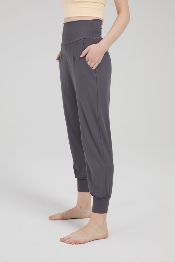 Upright Jogger Pants