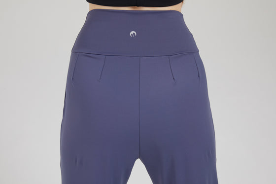 Upright Jogger Pants